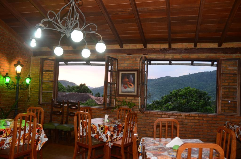 Hostel Barra Da Tijuca Tree House Río de Janeiro Exterior foto